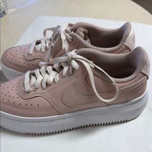 Nike Women's Soft Pink Sneakers